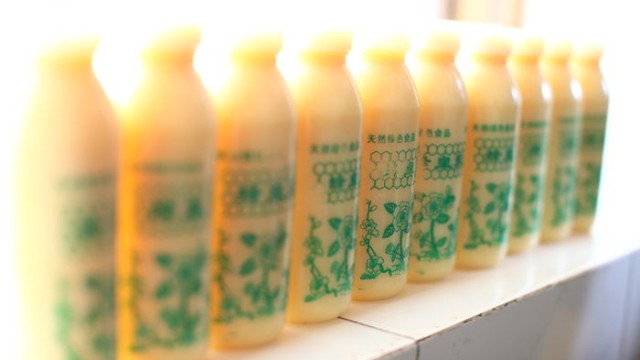 什么是蜂王漿？鴻香源是怎么采集蜂王漿的？